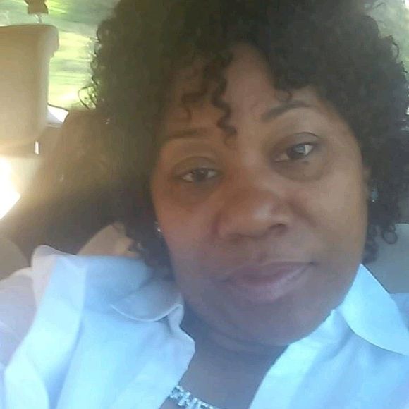 Meet your Posher, Tynetta - Picture 1 of 1